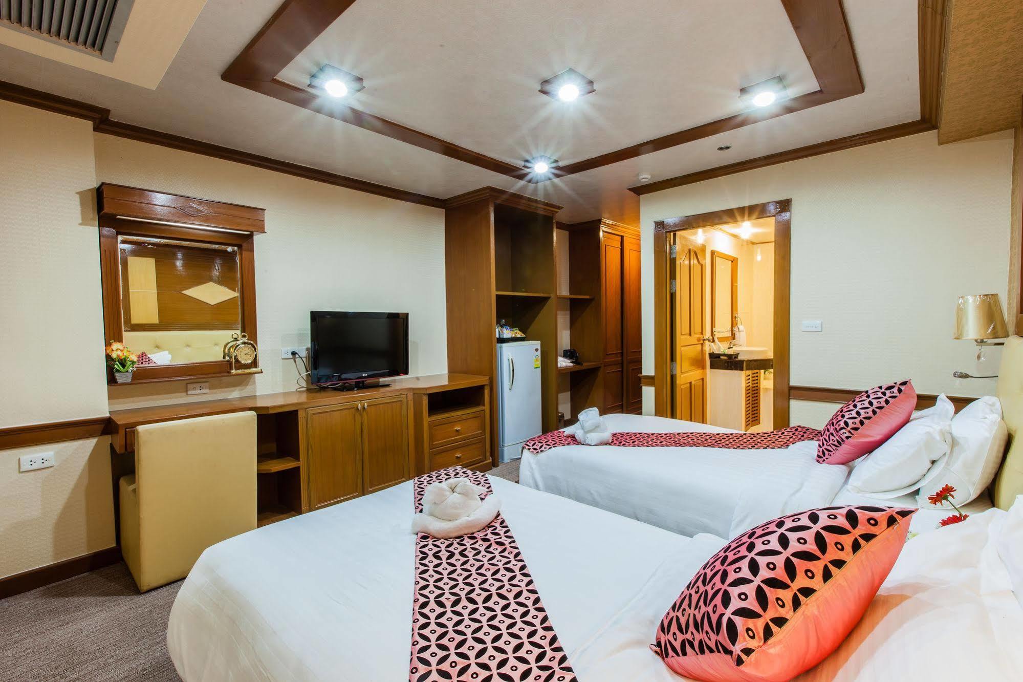 Oyo 796 Paradise Sukhumvit Hotel Bangkok Eksteriør bilde